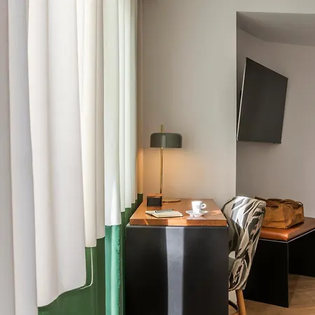 Mate Cosmo - Centre, 3* Walencja