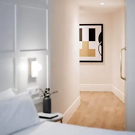 Hotel Mate Cosmo - Centre, 3*