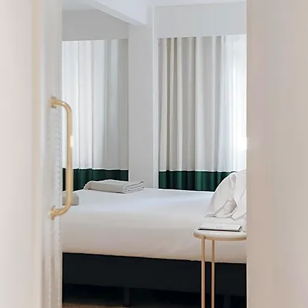Hotel Mate Cosmo - Centre, 3*