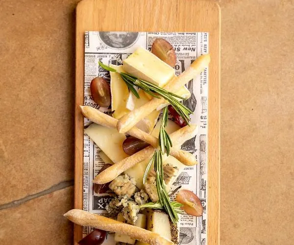 Mate Cosmo - Centre, 3* فالنسيا