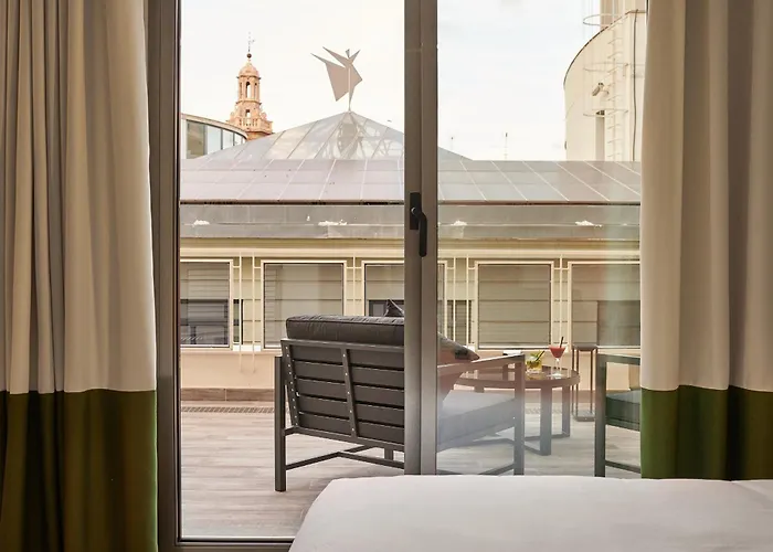 Mate Cosmo - Centre, 3* فالنسيا