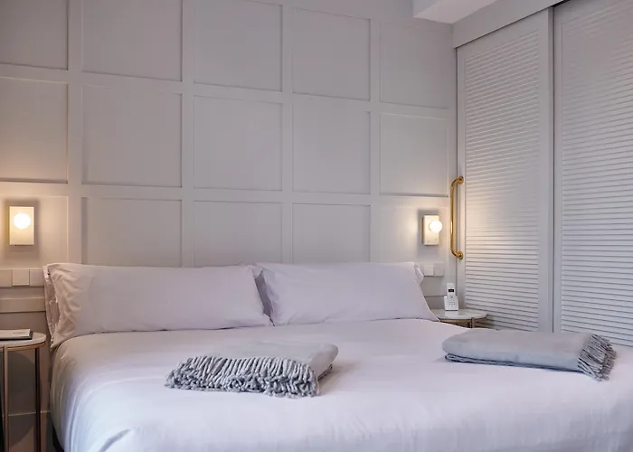 Mate Cosmo - Centre, فندق 3*