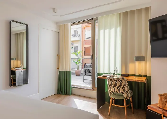 فندق Mate Cosmo - Centre, فالنسيا