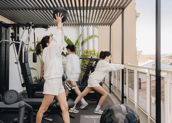 Mate Cosmo - Centre, فندق 3*